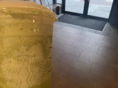 -星巴克(张家港谷渎港店)