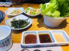 小菜-唯成•韩国炭火烤肉 유성고기