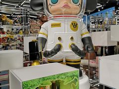 -泡泡玛特POPMART(侨福芳草地店)