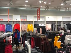-H&M(鹏欣水游城店)