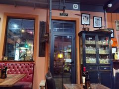 -SISTERS BAR RESTAURANT川意酒馆(嘉善老市H楼店)