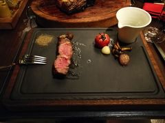 -恰餐厅及酒吧 CHAR Bar & Grill (北京丽都皇冠假日店)