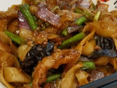-顺溜·手工刀削面·黑金店(铜锣湾店)