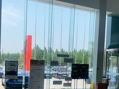 -TESLA 特斯拉(北京南四环中路特斯拉中心)