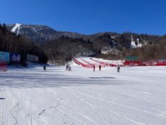 -亚布力新体委滑雪场