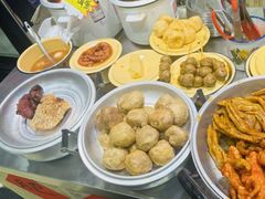 -柳州肥姨妈大骨螺蛳粉(万达中心店)