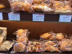 -红宝石·鲜奶小方·海派西点房(金杨店)