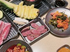 -蚂蚁洞·烤肉大营地(上海静安大悦城店)