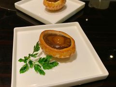 原只鲍鱼鸡粒酥-北京四季酒店·采逸轩