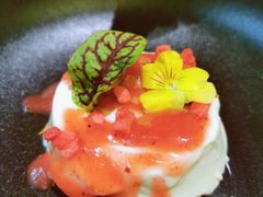 意大利香草奶冻配鲜草莓酱-K·Kitchen KK牛扒厨房(江南西店)