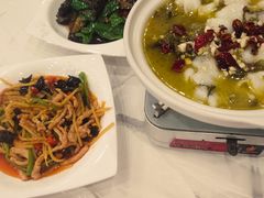 -江城燕子大排档(江汉路步行街店)