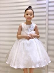 -Flora婚纱礼服定制租赁店