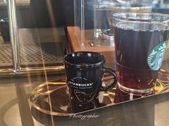 -星巴克臻选(上海虹桥新天地三店)