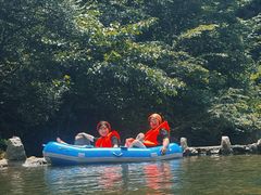 -安吉龙王山峡谷漂流