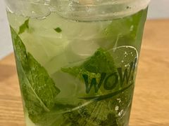 -WOW coffee
