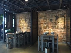 -龙巢盱眙龙虾·牛蛙·烧烤宵夜(八卦岭店)