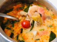 -大头虾越式风味餐厅(光明广场店)