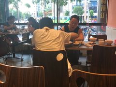 大堂-裕记烧腊连锁餐饮(国商分店)