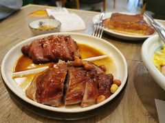 烧味三拼-茶港·点心·啫啫煲(范湖万达广场店)