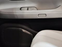 -蔚来中心(北京中关村店)