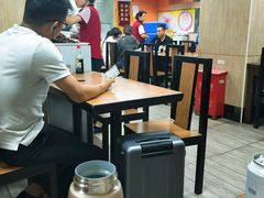 大堂-老边饺子馆(北京南站1店)