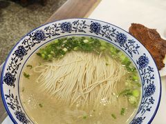 -伟记奥面馆(白塔东路店)