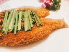 -香巴拉云南餐厅(华莱坞店)