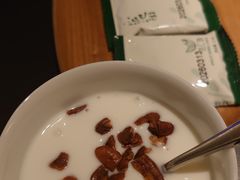 核桃酸奶&nbsp;杏仁饼-官也街澳门火锅(新源里店)