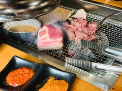 -肉甲韩国木炭烤肉(新壹街1店)