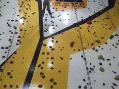 -问山MountQuest攀岩馆