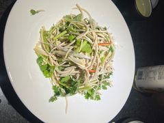 -鲁菜根·泰安菜(万达店)