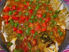 -香巴拉云南餐厅(华莱坞店)