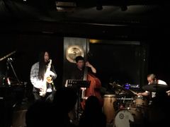 -东岸Cafe 爵士俱乐部