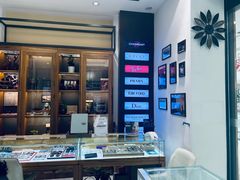 -回瑞眼镜·蔡司·依视路官方授权店(广益路万达店)
