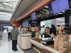 -星巴克(上海虹桥站2A检票口)