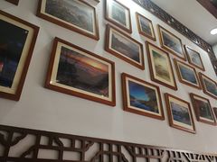 大堂-临街徽菜馆·正宗黄山味