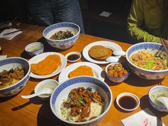 -沪西老弄堂面馆(定西路店)