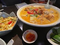 -大头虾越式风味餐厅(光明广场店)