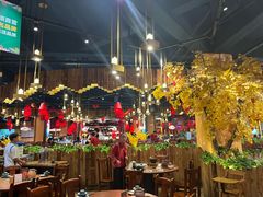 -老滇山寨•云南特色菜•地方菜•民族风情歌舞表演(金碧店)