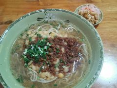 -阿宽豌杂面(华油路138号居民大院店)