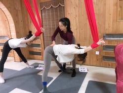 -威思丽瑜伽普拉提