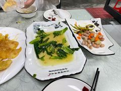 -福园东北菜饺子铁锅炖