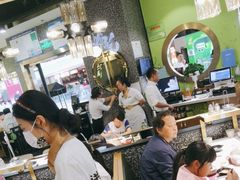-洪氏嗨捞·猪肚鸡火锅(阳光天地店)