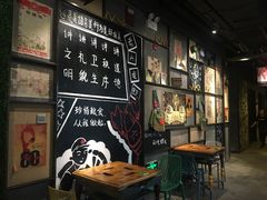 -琥珀老六龙虾(四里河店)