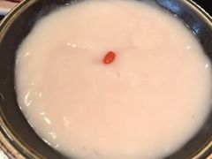 -老牌坊云南鱼豆花火锅(嵩山店)