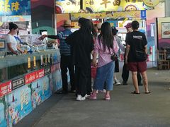 -三亚火车头万人海鲜广场