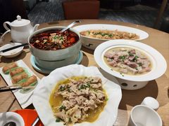 -渝信川菜 · 川味家常菜(财富购物中心店)