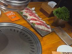 -那胡同里的小烤肉馆(开发区万达店)