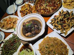 -老码头黑皮肘子锅包肉(赣水路店)