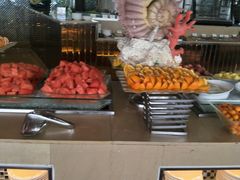 -荣誉国际酒店-云顶旋转餐厅